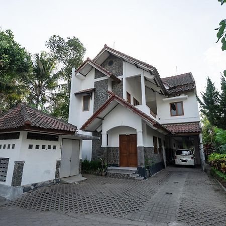 Super Oyo 1778 Omah Duwet Hotel Beran Kidul Exterior foto