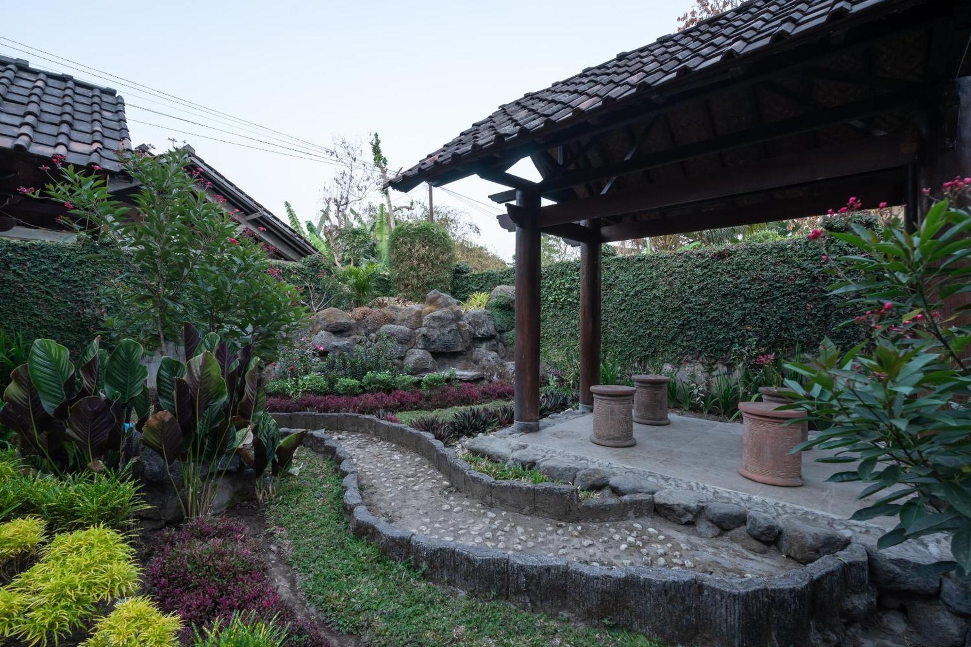 Super Oyo 1778 Omah Duwet Hotel Beran Kidul Exterior foto