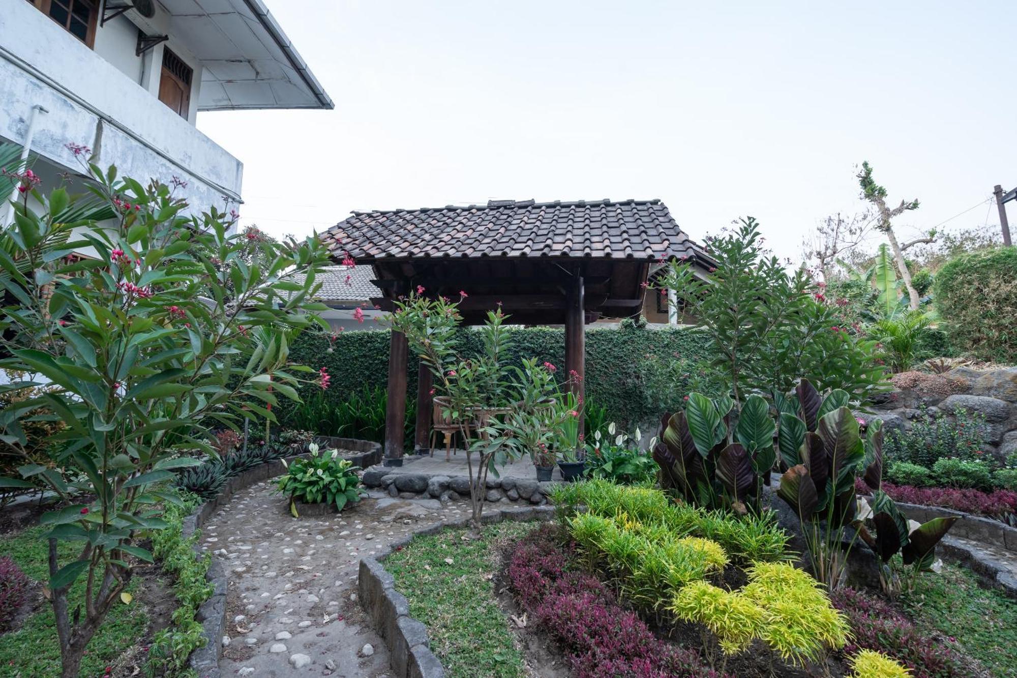 Super Oyo 1778 Omah Duwet Hotel Beran Kidul Exterior foto