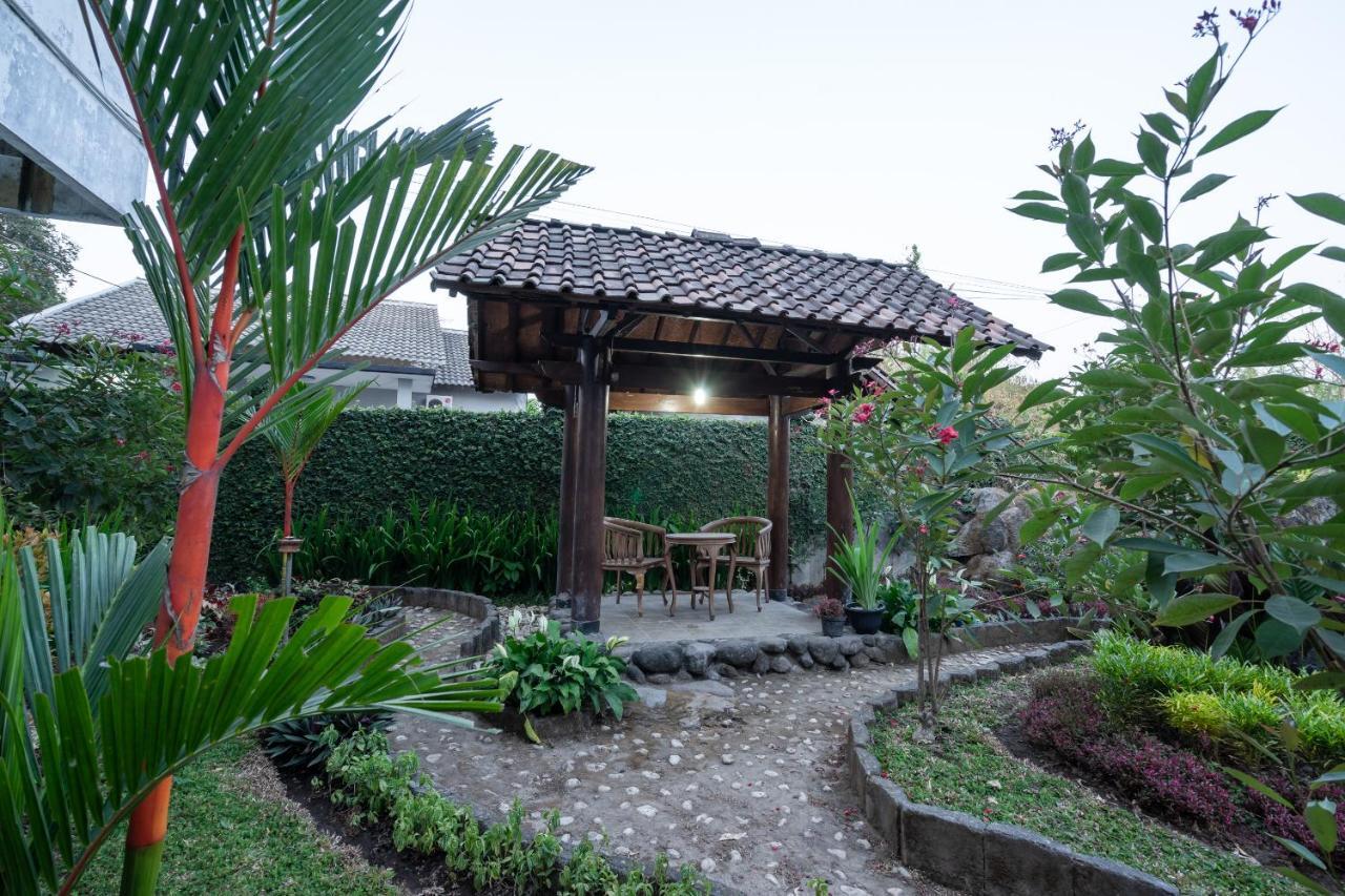 Super Oyo 1778 Omah Duwet Hotel Beran Kidul Exterior foto